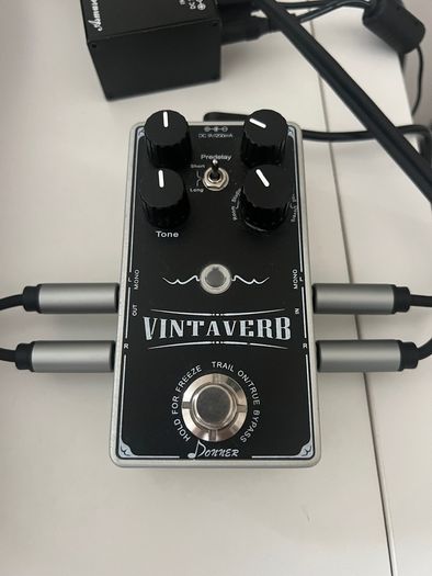Donner Vintaverb Pedal