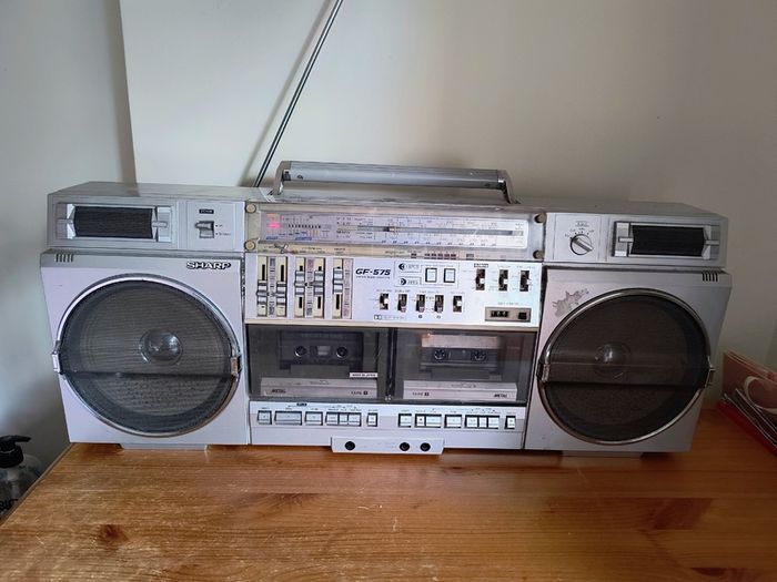 Sharp Boombox GF-575
