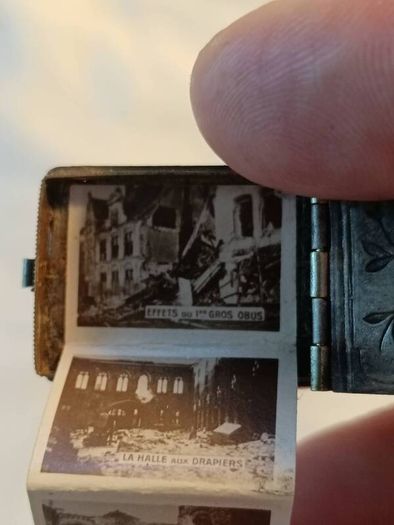 WW1 Photo Souvenir Pendant.