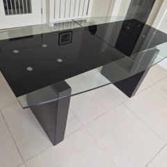 Glass dinning  room table