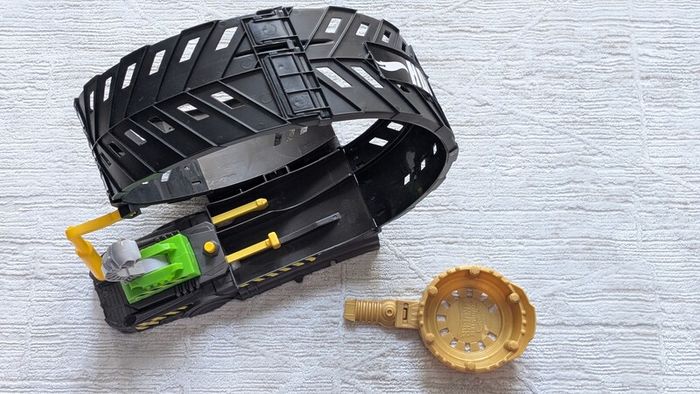 Hot Wheels Monster Truck Epic Loop Set