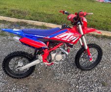 Apollo Thunder 125cc Dirtbike (1.9hrs use only)