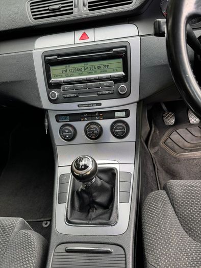 car Volkswagen passat 2006