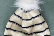 Seed Heritage White,  Navy &amp; silver metallic cotton beenie hat Sz S/M EUC
