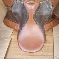 English Jumping Saddle