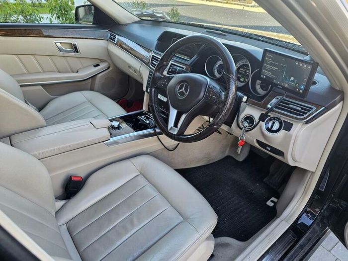 2014 Mercedes-Benz E-Class e300 bluetech diesel Hybrid