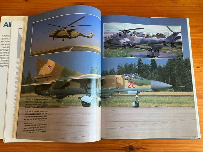 War book: 'Air Forces Of The World'