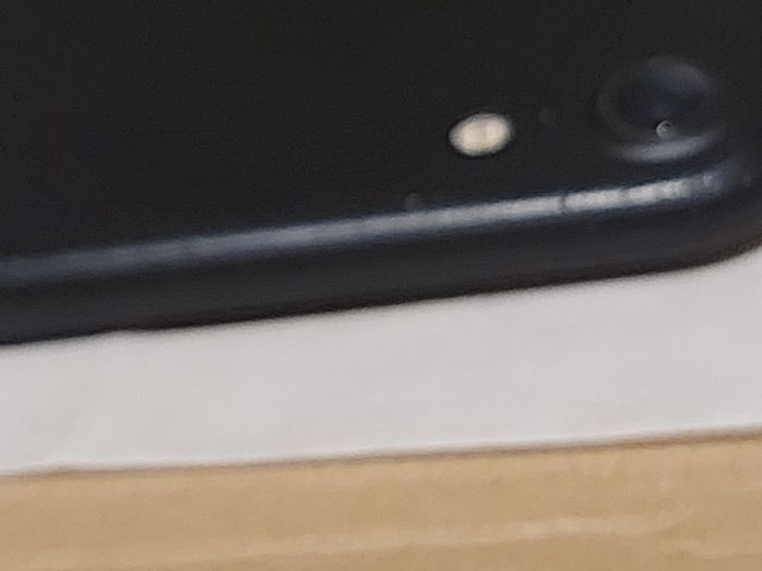 2 xApple Iphone 7, 32GB, Activation Locked, For parts or repair, Excellent Cosmetic Condition