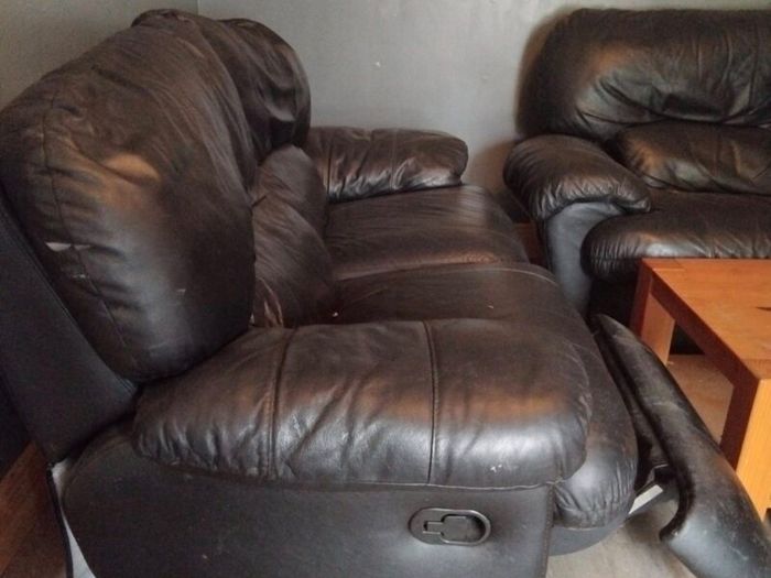 Free 2 and 3 leather recliner seater couch