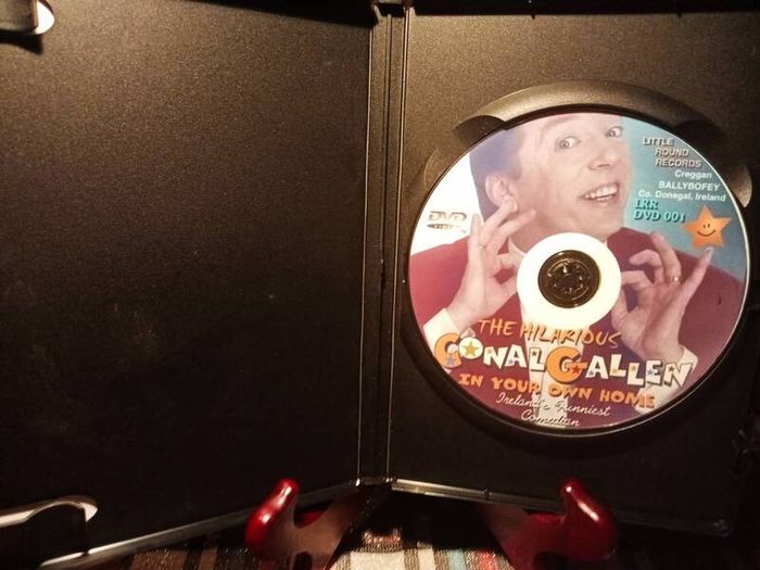 1993. Conal Gallen. In Your Own Home DVD.