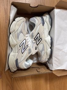New Balance 9060 "Sea Salt/Raincloud/ Black" Size 6.5