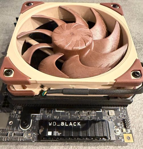 Motherboard Framework Desktop AMD Ryzen AI Max 395 | 128GB RAM | 2TB WD Black SN850X | Like New | Full Box