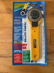 NEW OLFA 45mm Straight Handle Rotary Fabric Cutter