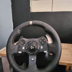 Logitech G25 steering wheel