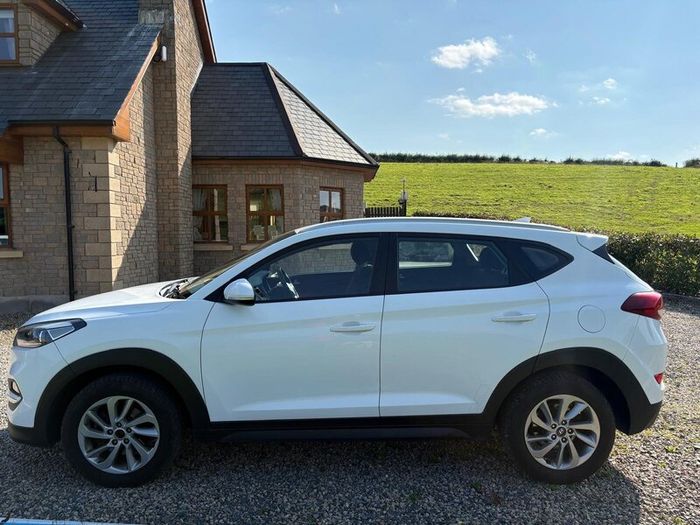 Hyundai Tucson 2015, MCT 6/2027, Taxed 12/2026
