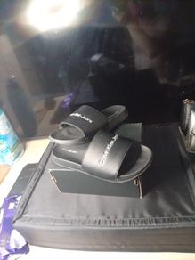 slides Calvin Klein