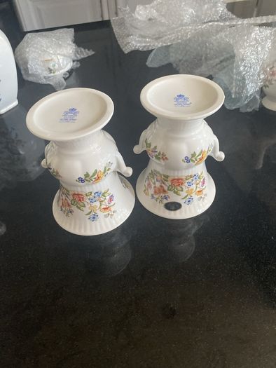 aynsley  cottage garden vases 8 euro each