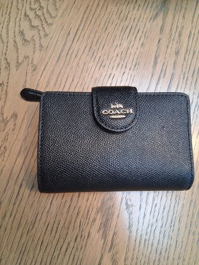 Coach - Black Zip Wallet - Never Used