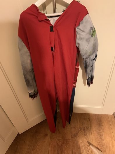 childs halloween costume 7-8yrs