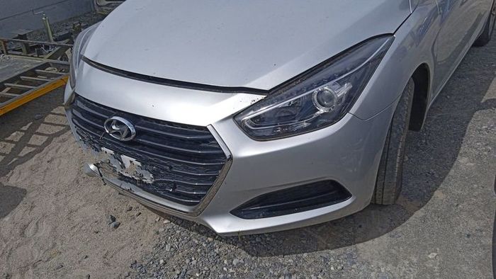 15 hyundai i40 breaking spares