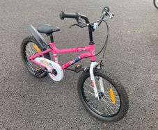 Girls bike 18'wheels