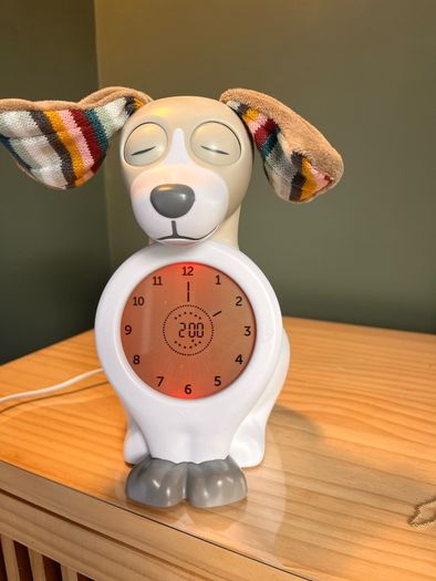 Zazu Davy the dog sleep trainer clock