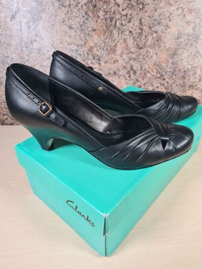 womens CLARKS CONE heels court formal casual black leather slip on closed toe Size UK 4 D EU 37