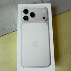 Apple Iphone  17 Pro Max Silver