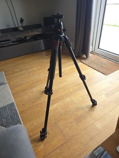 Manfrotto 190 Tripod