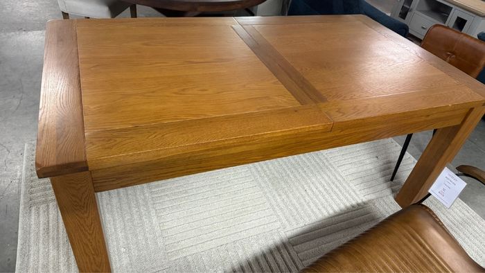 Farmhouse Oak Dining Table Extendable Ex Display Excellent