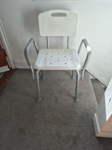 shower seat