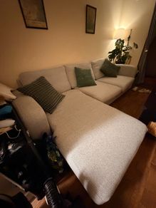 Shaped Chaise Sofa + 3 cushions