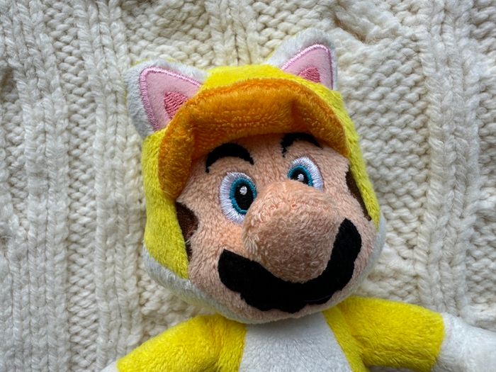 World of Nintendo Super Mario 3D World Cat Mario Plush Stuffed Animal Used Please look at the pictures