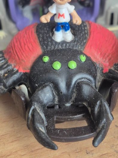 Mighty Max Arachnoid Playset + shrunken head