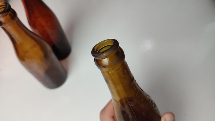 257 - Set of 3 Vintage Brown Glass Scanlan Cades Jennings Collectible Decorative Mineral Water Beer Bottles