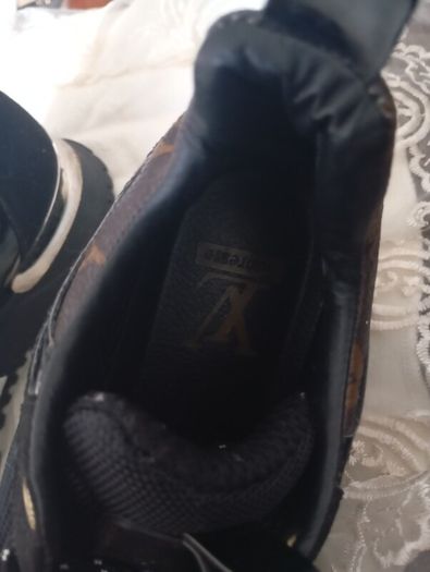 LV ladies runners