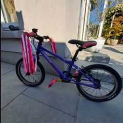 Carrera Cosmos 16 inch Aluminium frame kids bike