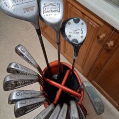 Golf clubs. Set Of Mens Right Handed Golf Clubs. For Beginners or Summer Golfer.Collect In Dublin Or Receive Via Post.