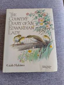 The Country Diary of an Edwardian Lady 1979 by Edith Holden in very good condition with some wear to the dustcover see photos FREE STANDARD POSTAGE INCLUDED