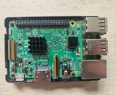 Raspberry Pi 3b and case