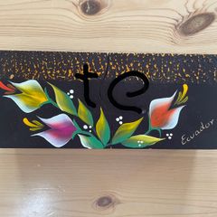 Tea caddy from Ecuador
