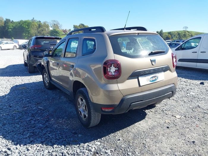 2019 Dacia Duster Essential Breaking for Parts