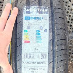 Car tire