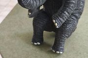 Nemesis Now EXA80004 Guzzlers Elephant Wine Bottle Holder 21cm Grey