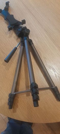 Tripod for phone and IPad