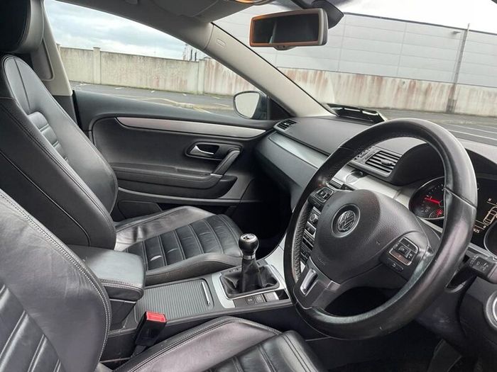 Volkswagen Passat 2011