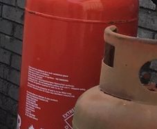 Gas