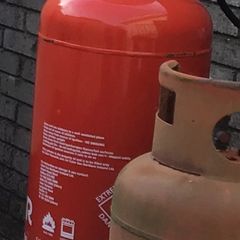 Gas