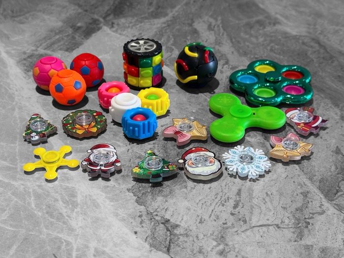 Pre Owned Fidget Toy Bundle x18