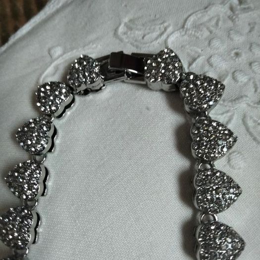 Brand New Heart Bling Necklace